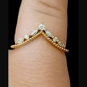 Vintage 18k Solid Gold Unique Curved Moissanite Size 5.25 Wedding Ring Band